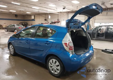 2014 Toyota Prius C One z USA, uszkodzony, nr VIN JTDKDTB30E1559751
